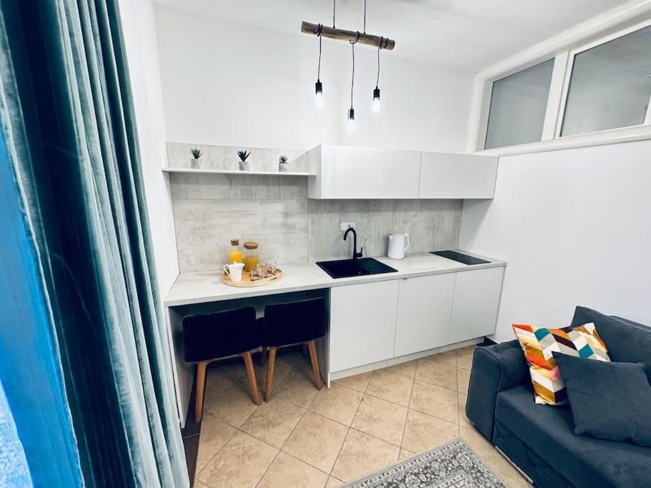 Beautiful Fully Renovated Apartment By The Sea, Large Balcony With Enchanting Views Neum Dış mekan fotoğraf
